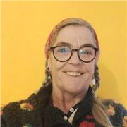 I give online private lessons adapted for the students level